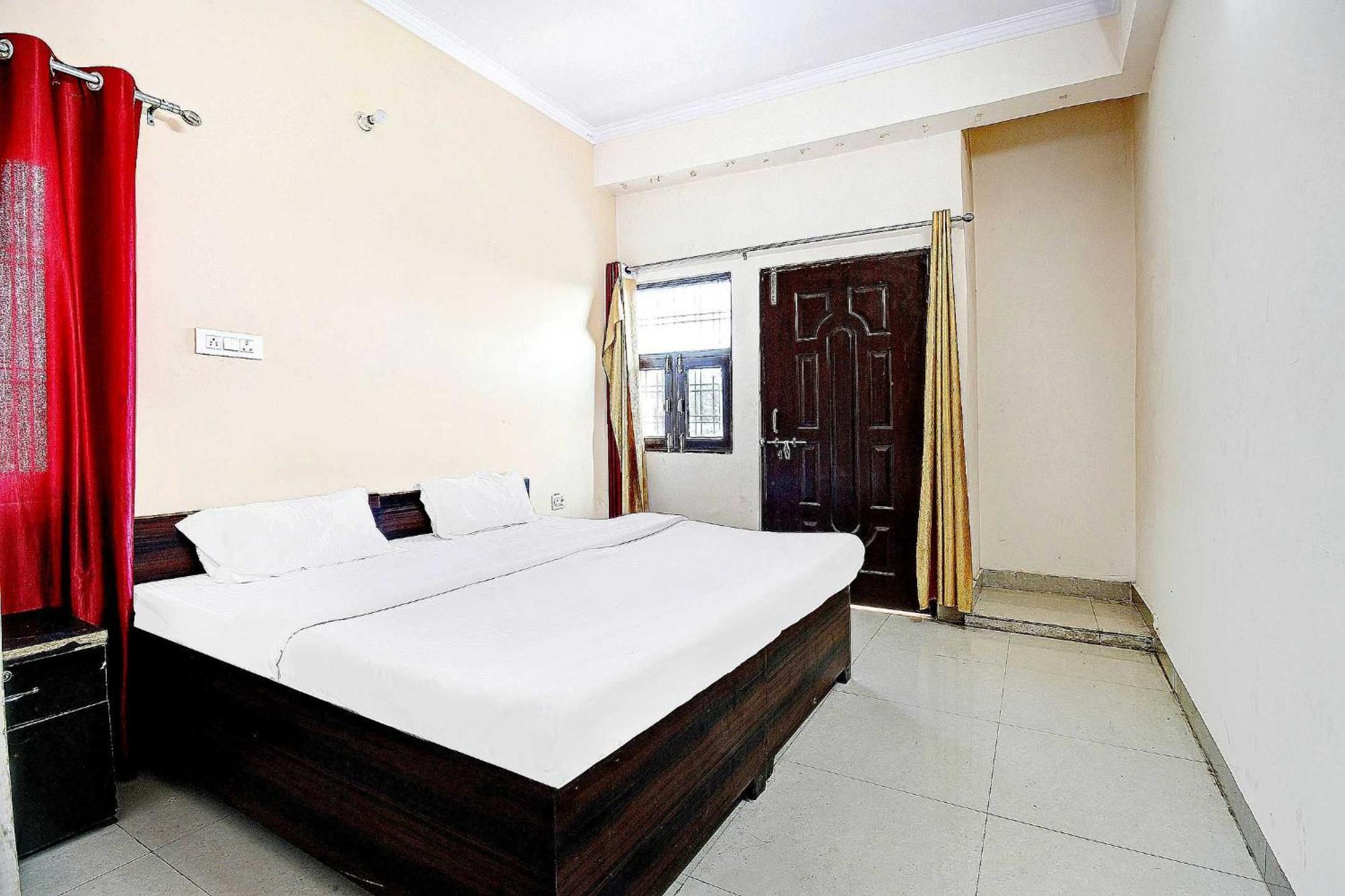 Hotel O Jr Hotel Lucknow Zewnętrze zdjęcie